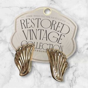 NWT Anthropologie Restored Vintage Collection Shell Post Earrings